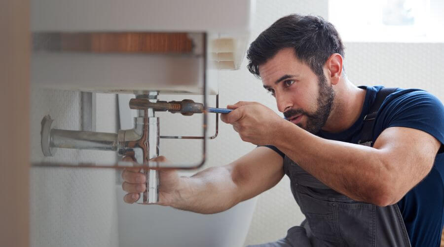Sink faucet replacement in Huntington, IN
